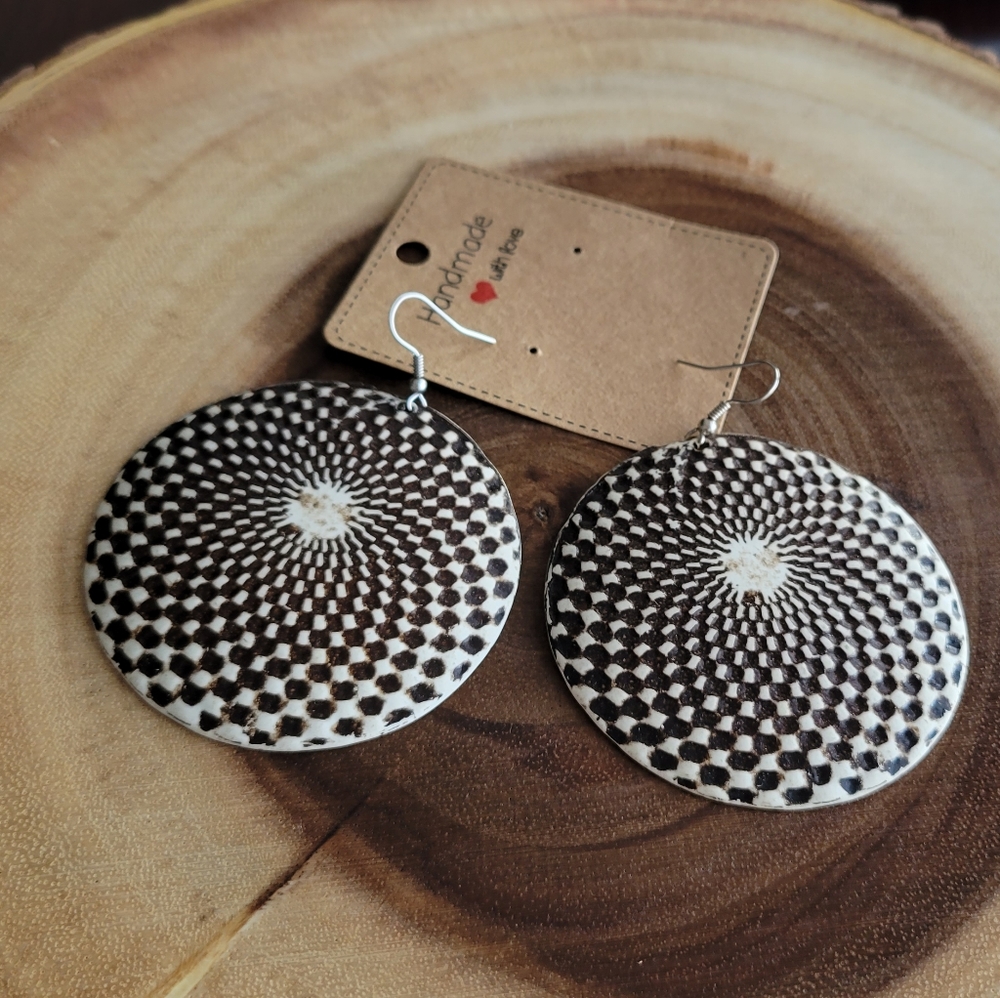 Handmade Bohemian Circle Earrings - Picture 4 of 4